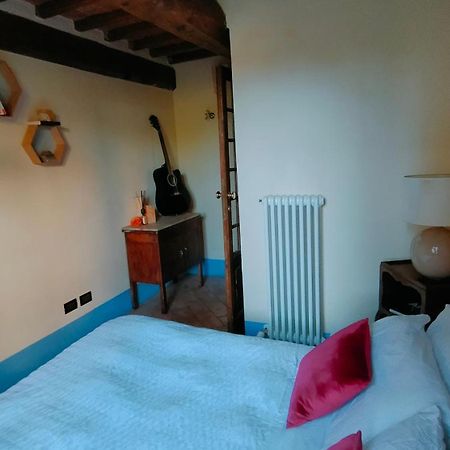 Cosy Country Room Garden Sovicille Szoba fotó